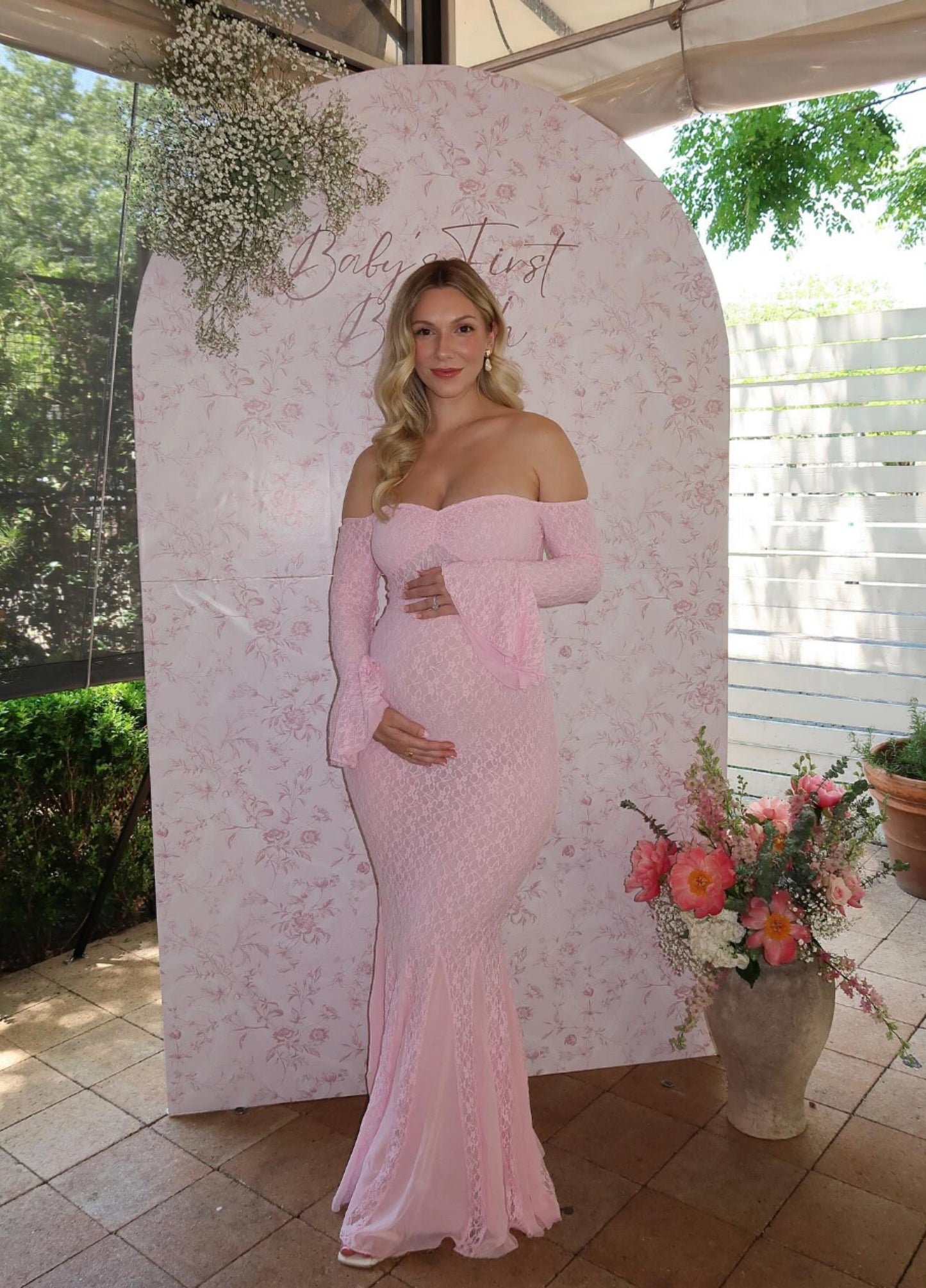 Amoura Lace Maxi Dress - Pink